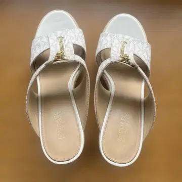 MICHAEL KORS 뮬 샌들 화이트