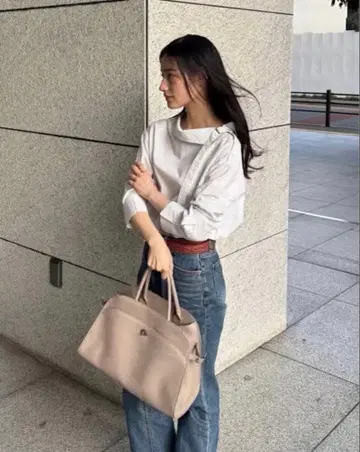 ELBORN 엘보른 Momet Leather Tote Bag