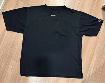 챔피온 / 지퍼 포켓 T셔츠 블랙