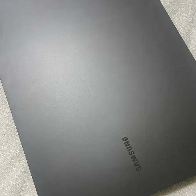 삼성 갤럭시북3 프로 NT940XFG-K71A 팝니다