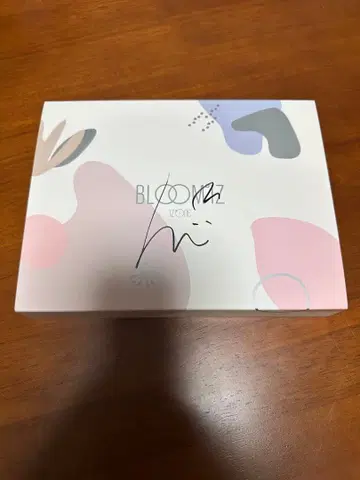 [ 친필 사인 ] IZ*ONE 혜원 BLOOM*IZ 앨범 트레이딩 카드