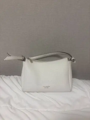 케이트 스페이드 노트 미디엄 숄더백 화이트
