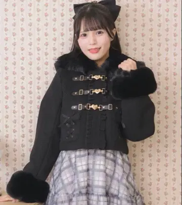 ROJITA 로지타 하트 버클 숏코트 블랙