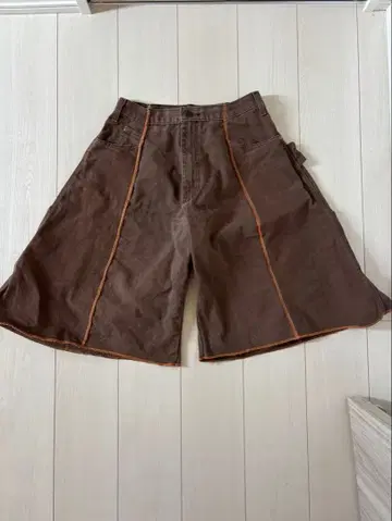 Dickies 브라운 플레어 하프 팬츠