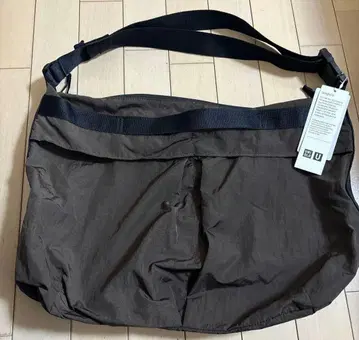 UNIQLO U 패커블 숄더백 39 DARK BROWN