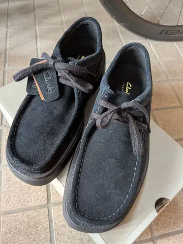 [ 새상품 반값 이하! ] Clarks Torview 블랙 스웨이드 26.5cm
