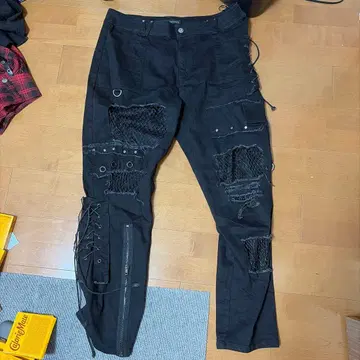 PUNK RAVE 펑크레이브 데미지 가공 팬츠
