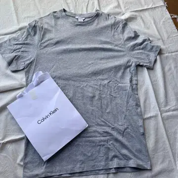 Calvin Klein 크루넥 티셔츠 그레이 M 사이즈