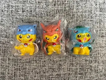 미사용 새상품 판초를 입은 피카츄 삼대장 리자몽 거북왕 이상해꽃