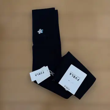 FURLA 암커버 네이비 꽃무늬 자수