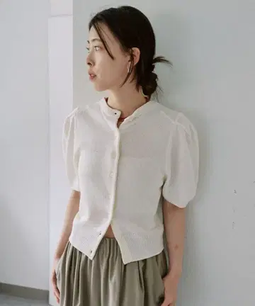 [SHENERY] 페이퍼얀 반팔 퍼프 니트