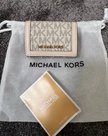 MICHAEL KORS 3단 폴더형 지갑 MK 로고 베이지