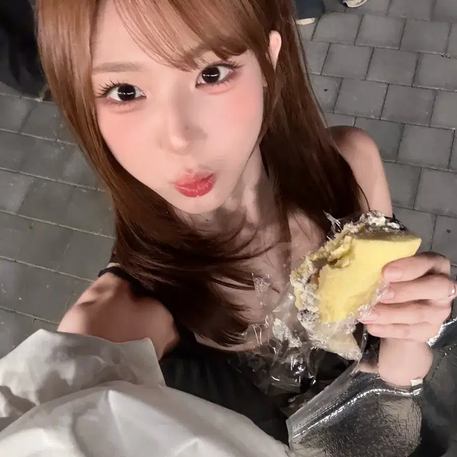 Triples jiyeon Premier Object | Bunjang Global