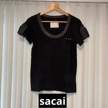 sacai 스터드 장식 반팔 T셔츠 블랙