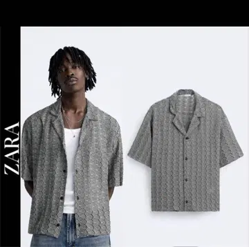 미사용 새상품 ZARA 오픈 카라 반팔 재규어 니트 셔츠 모노톤 패턴
