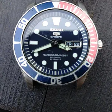 SEIKO 5 SPORTS 자동 시계 본체
