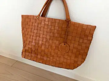 가격 인하 가죽 뜨개질 토트백 라이트 브라운