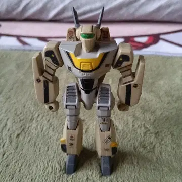 초시공 요새 마크로스 VF-1 발키리 피규어 타카토쿠