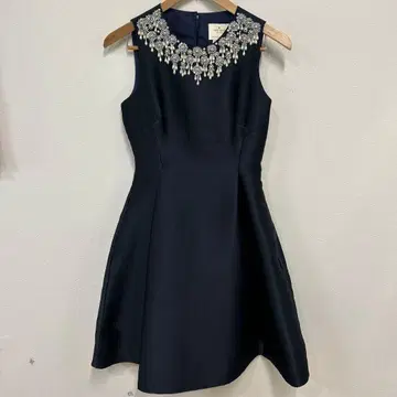 새상품급 Kate Spade 슬리브리스 드레스 비쥬 네이비