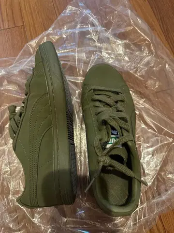 PUMA 스니커즈 카키 로우컷 코트스타 올리브 23 23.5