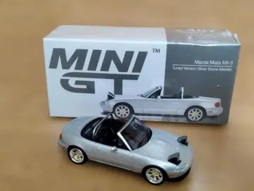 MINI GT 1/64 미아타 MX-5 로드스터 407 라이트 오픈 실버