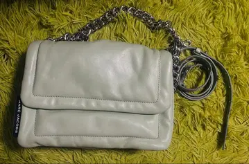 MARC JACOBS 필로우 숄더백 그린
