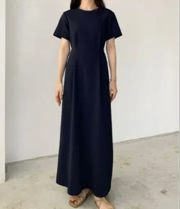 미사용 새상품 callautia 허리 턱 롱 원피스 블랙 반팔