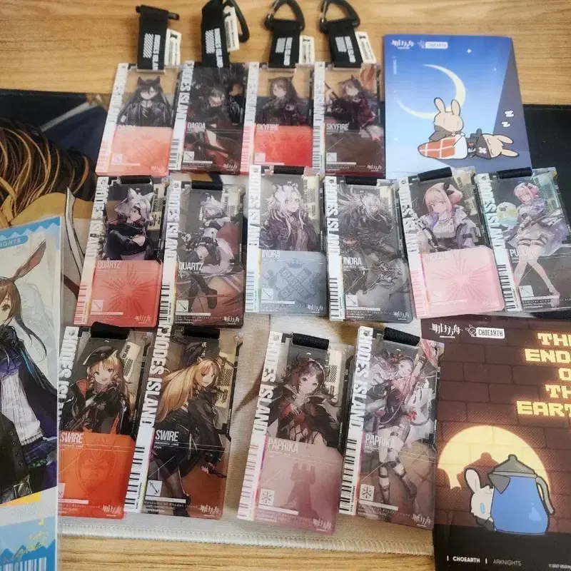 명일방주 통행증 묶음 판매(덤으로 공식 엽서랑 명리전 아미야 카드)