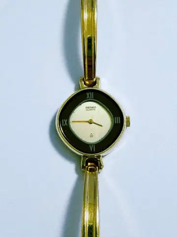 SEIKO QUARTZ 여성용 손목시계