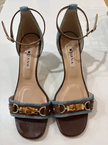 DIANA 데님 앵클 스트랩 샌들 23.5cm
