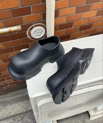 클로그 샌들