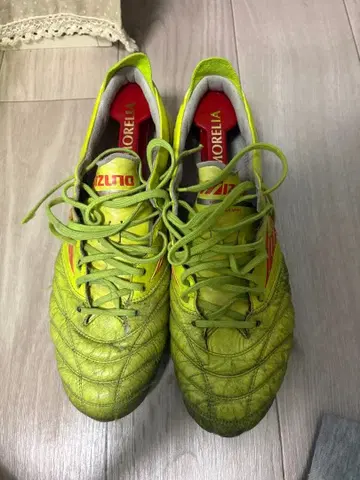 MIZUNO MORELIA 축구화 스파이크