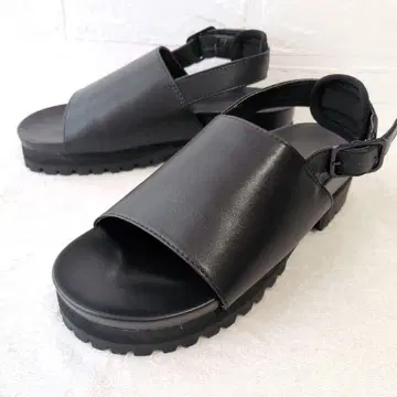 컨디션 최상 AMBERGLEAM 비브람솔 샌들 블랙 26cm