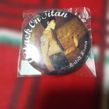 진격의 거인 캔뱃지 베르톨트