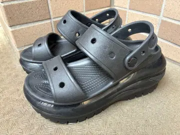 크록스 메가 크러쉬 통굽 샌들 블랙 W5 21cm