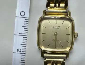 RADO 여성용 손목시계 골드 (작동하지 않는 물품)