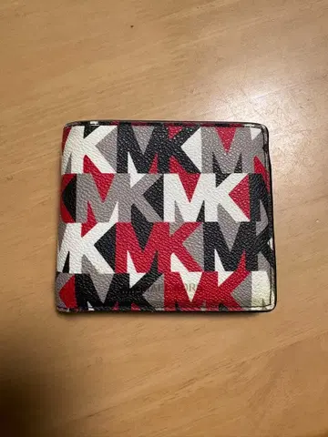MICHAEL KORS 접이식 지갑 MK 로고 패턴