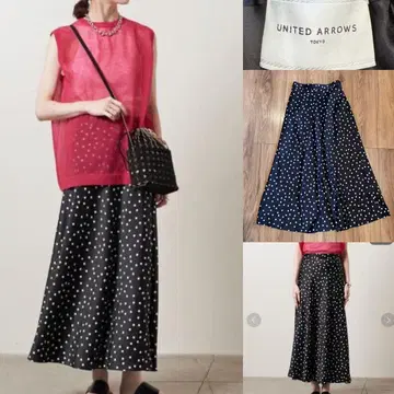 UNITED ARROWS 새틴 도트 세미 플레어 스커트 블랙 38