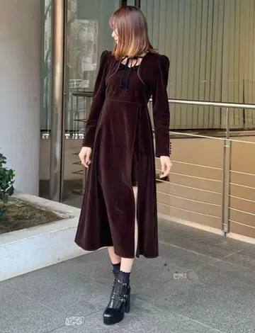 EATME 벨로아 느낌 롱 원피스 브라운 S 사이즈