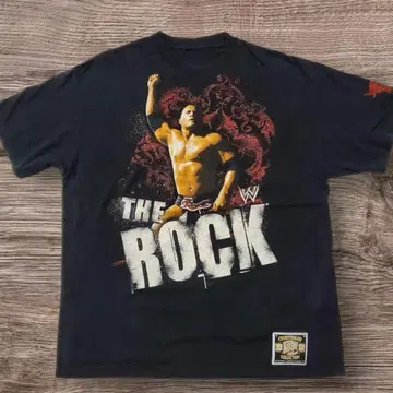 초레어 WWE WWF 더 록 티셔츠 드웨인 존슨