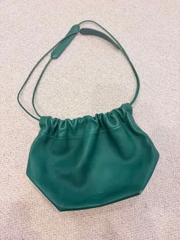 최종 가격 인하 JIL SANDER 드로우 스트링 백 그린