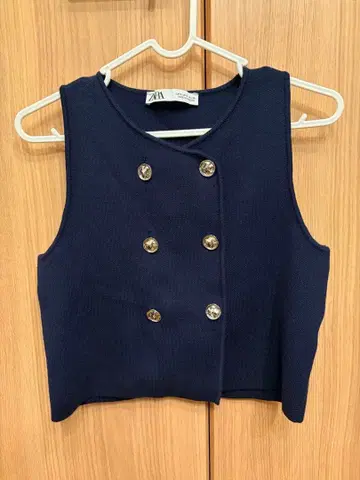 ZARA 네이비 니트 베스트 더블 버튼