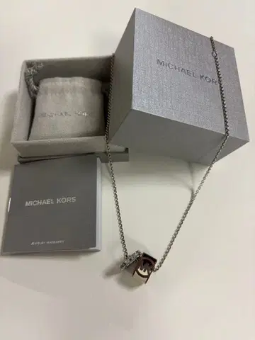 MICHAEL KORS 목걸이