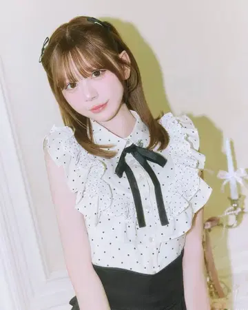 미셸 마카롱 도트 프릴 블라우스 프리 사이즈