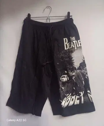 밴딩 하프 팬츠 비틀즈