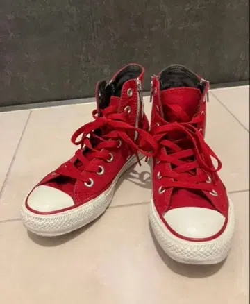 컨버스 converse 빨간색 23.5cm 하이컷 지퍼 스니커즈