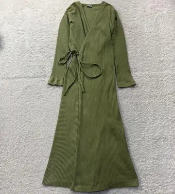 BASERANGE PRE CLEAT DRESS WITH SLEEVES