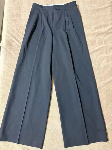 YOKE 26ss 3 플리츠 와이드 레그 트라우저 3 블랙