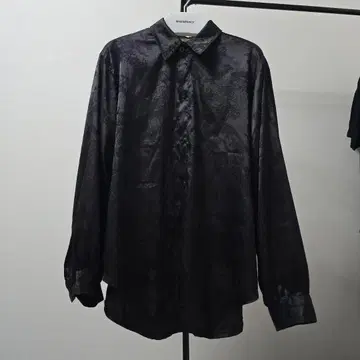 최종 가격 인하 HI LANDER 하이랜더 블랙 꽃무늬 긴팔 셔츠