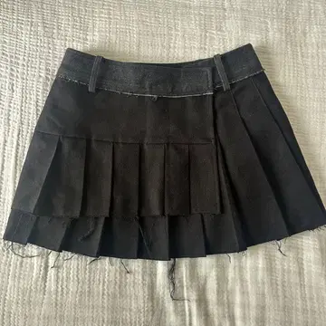 SLY 블랙 플리츠 스커트 미니 기장